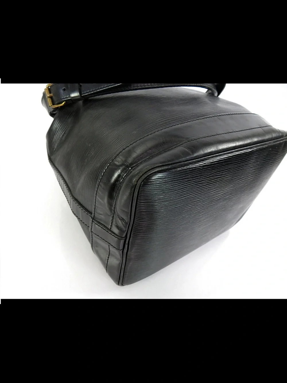 Louis Vuitton classic louis